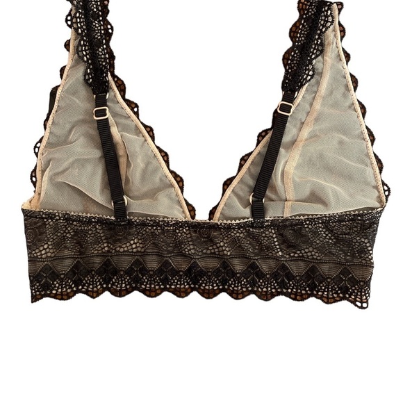 NWT Heidi Klum Intimates Geometric Lace Soft Cup Bralette Size Small - Picture 4 of 7